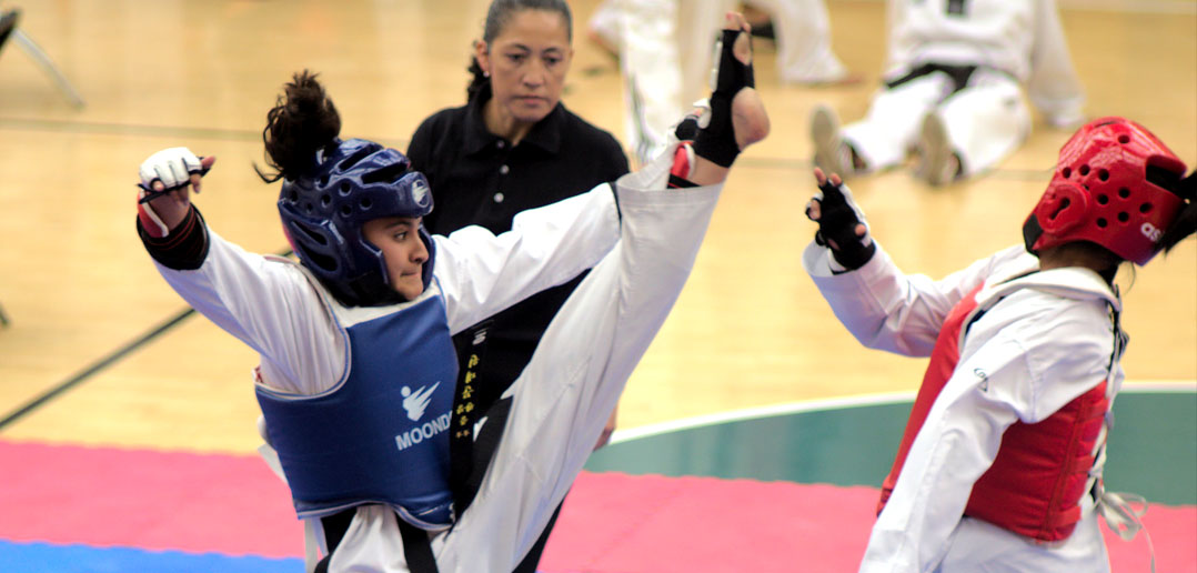 Reading an opponent's face gives the edge in martial arts