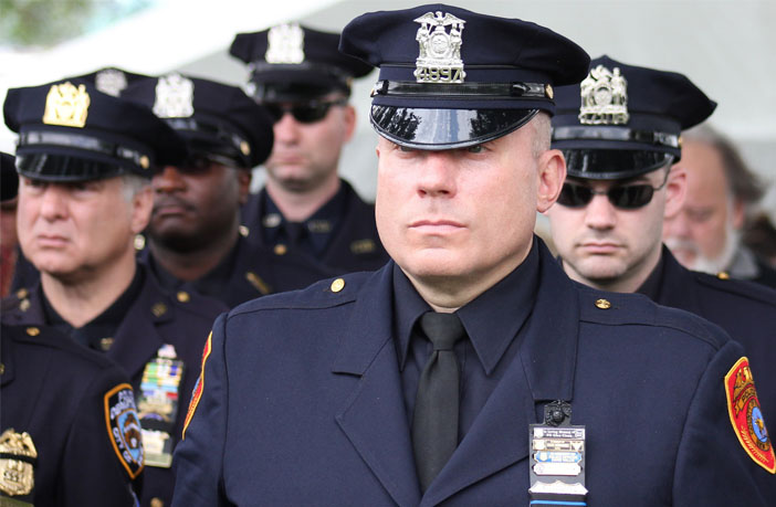 Research suggests wearing a police uniform changes the way the brain