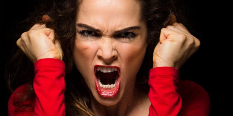 very-angry-woman-750x375.jpg