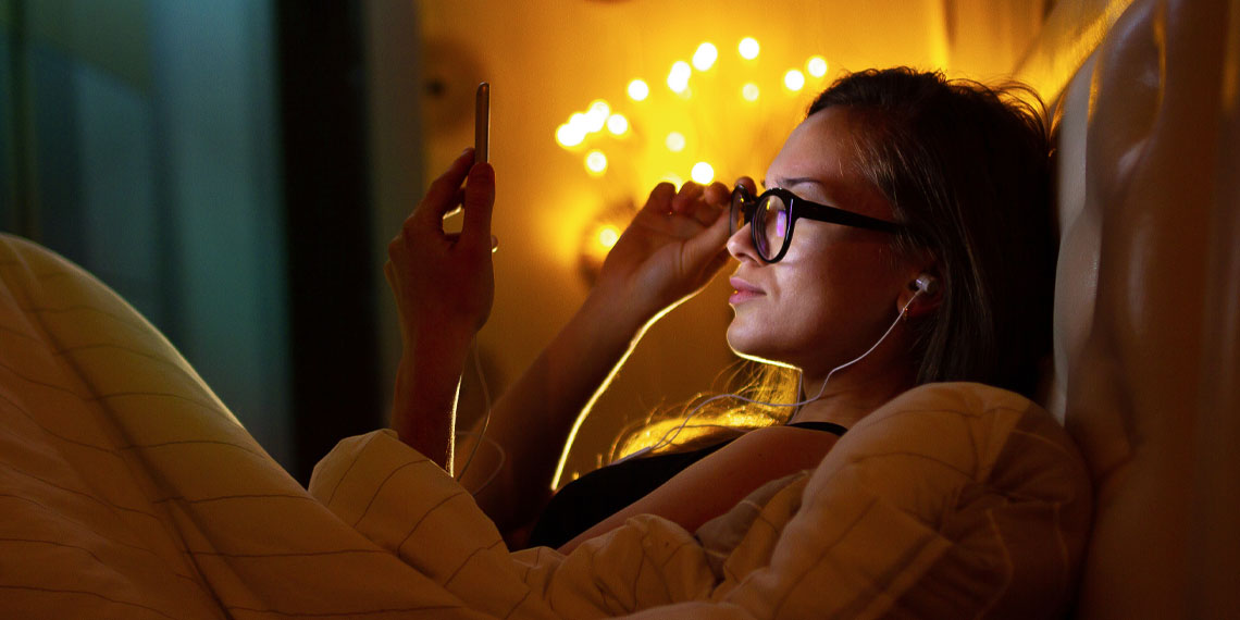 Study finds listening to music before bed can worsen your sleep by inducing long-lasting earworms