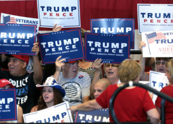 Supporters of Donald Trump at a campaign rally. (Photo credit: Gage Skidmore)
