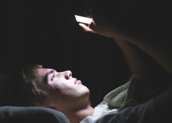 Smartphone-induced flow experiences may act as a trigger for compulsive buying behavior among Gen Z