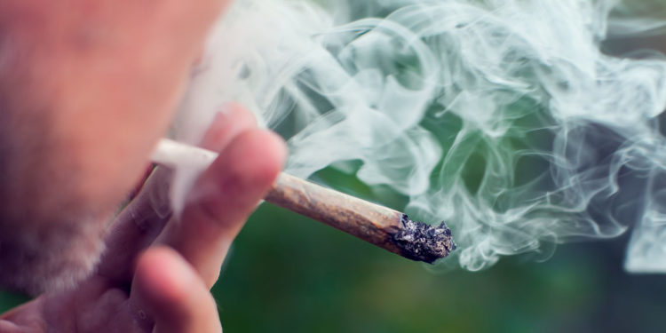 New research disputes the “lazy stoner” stereotype Stoner-smoking-marijuana-cannabis-joint-750x375