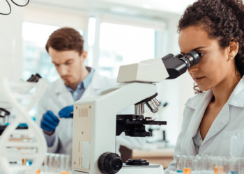 Study shows nonreligious individuals hold bias against Christians in science due to perceived incompatibility