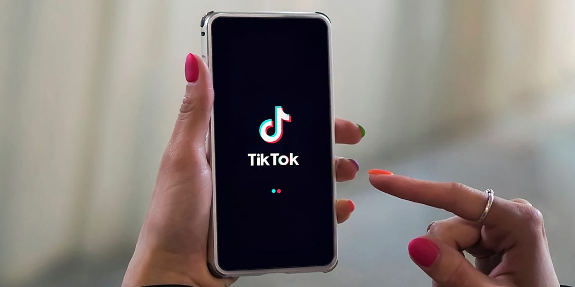 Nonmedical TikTok creators outperform doctors in engagement on SSRI videos