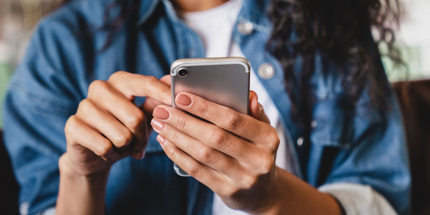 To combat a global shortage of therapists, scientists are delivering mental health care through social media. A large new study confirms these online interventions work, particularly when they involve human guidance and community building.