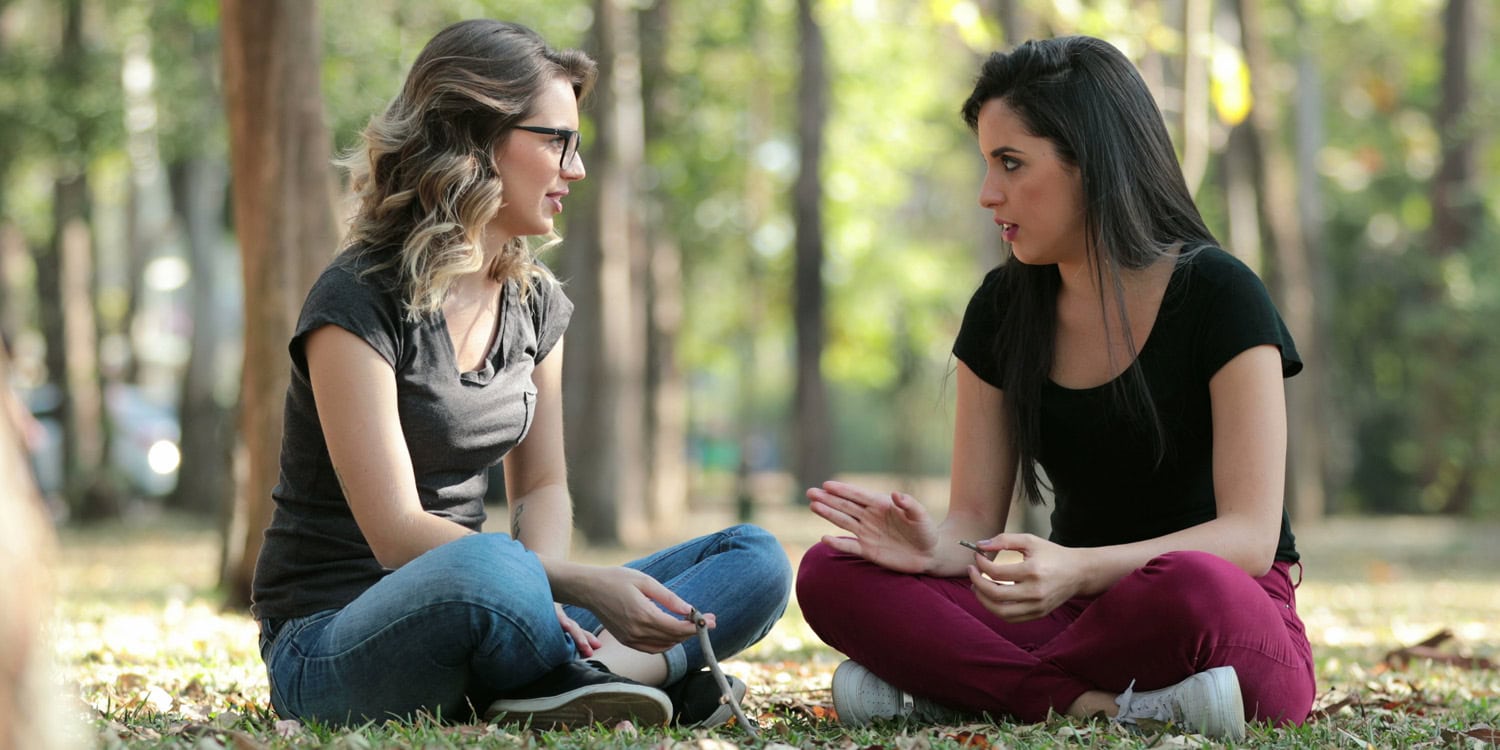 Recent studies in psychology and neuroscience shed light on friendship formation. Evidence suggests physical proximity and brain synchronization play a role.