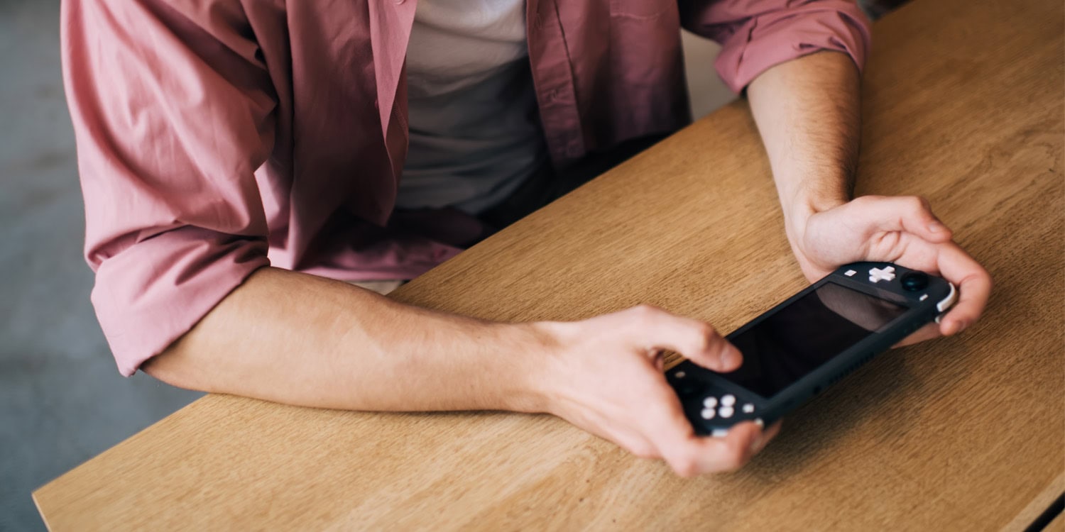 Social media, not gaming, tied to rising attention problems in teens, new study finds