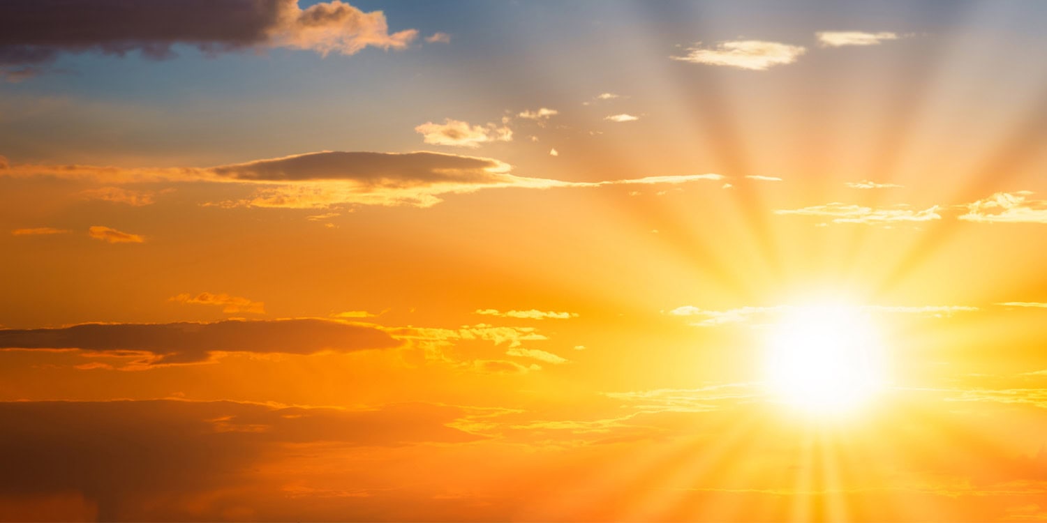 Morning sunlight shifts sleep cycles earlier and boosts quality