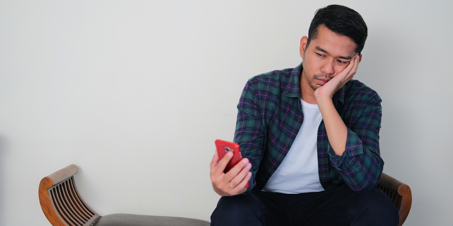 Limiting social media to one hour a day reduces loneliness in distressed individuals