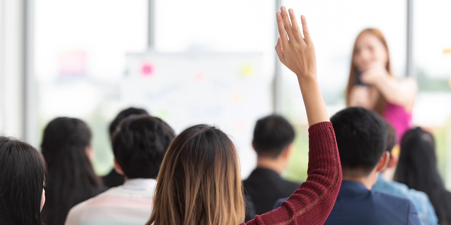 Asking complex questions improves creative project scores but hurts multiple-choice exam grades