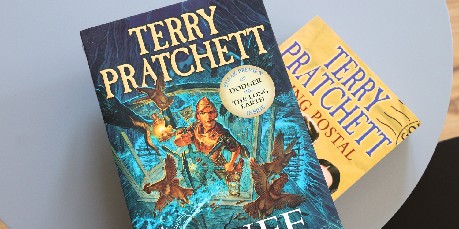 Terry Pratchett’s novels held clues to his dementia a decade before diagnosis, new study suggests